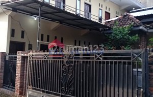 Dijual Rumah Kos 10 Kamar di Ngasem Dekat Rs Aura Syifa, Gudang Garam, Kantor² Pemerintah, Kawasan Kuliner
