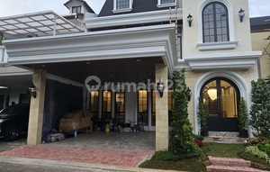For Sale: American Classic Luxury House in Foresta Giardina, BSD