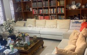 Cheap Price, Ma'am! Quick Sale of a 2-Story House in Kelapa Puyuh, Summarecon Kelapa Gading