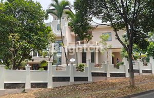 DISEWAKAN HARIAN DAN TAHUNAN VILLA TAMAN DAYU