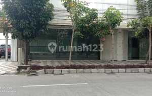 For Rent: 1.5-Story Shop House, Former Commercial Showroom Area, Mayjend Sungkono