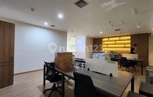 For Sale/Lease 4 Units Connecting Office Tower Ciputra World Semi-Furnished Ready to Use 18th Floor