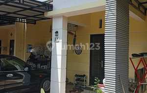 House in the Griya Karya Kasih Housing Complex