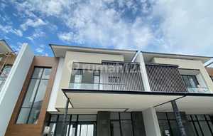 Disewakan Rumah Pik 2 Atau Pantai Indah Kapuk Uk 10x15 Siap Huni