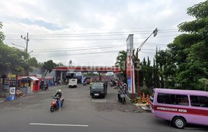 Affordable Business Space at Gas Station Jl. Panglima Sudirman No. 84, Batu Regency 5465335