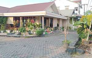 Large House, Jl AMD, Pekapuran Raya, Banjarmasin