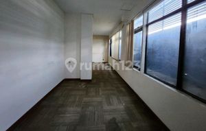Disewa Tempat Terbaik Utk Showroom/Bank Dl