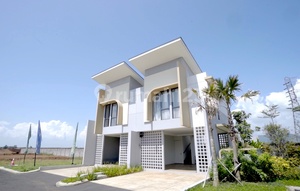 Strategic 2-Story House Near Toll Road in Bandung Close to University, School, and Hospital