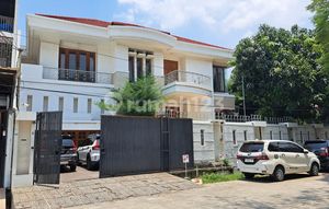 Corner House Sunrise Garden Kedoya 2 Stories Spacious Flood-Free 20x25