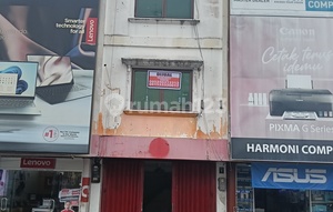 Ruko Megamas Hadap Boulevard