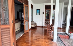 Dijual Rumah Hook Kokoh Dalam Komplek Besar di Rawa Mangun Jaktim