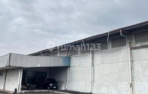 Warehouse for Sale in Jebres Area, Solo, Main Road
