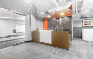 Professional Office Space at Regus Renon Landmark with Fully Flexible Terms_2 Workstations Office