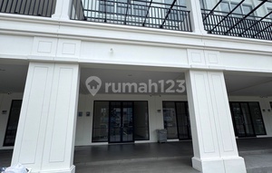 For Rent: New 3-Story Shop House Facing the Road in Gading Serpong