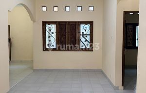 For Rent Fast Tasbih 2 Complex House New Ready for Renovation