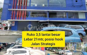 Strategic Shop House in the City Center, Sudirman Street, 21m Width, 3.5 Floors