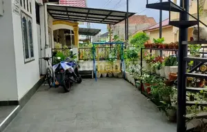 Terima Kost Nyaman dan ******** dengan pusat kuliner dan Trona Express