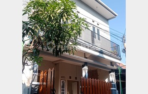 FOR SALE AFFORDABLE TWO-STORY HOUSE WITH COMPLETE FACILITIES IN MALANG CITY