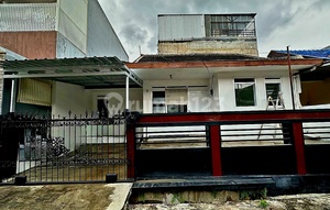Rumah 4 Kamar Tidur Dekat Sekolah Charis dan Wesley Malang