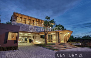 Gedung 2 Lantai Jl Palagan Siap Untuk Kantor Atau Bisnis Kuliner