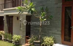 Luxury House For Sale in Margorejo Indah Surabaya