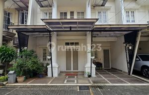 House in a Mini Cluster with One Gate, Pondok Kelapa, East Jakarta
