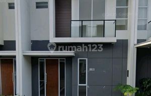 For Rent Affordable Central Park House with Canopy Bonus