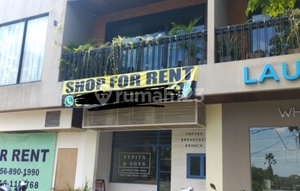 Ready-to-Use Shop in Jln Berawa, Commercial Area of Canggu