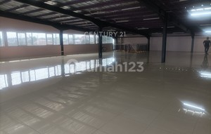 Kantor Gudang Strategis di Jendral Amir Machmud
