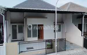 Sell Minimalist House in Banhkingan Area, Citraland Surabaya