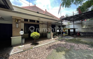 Rumah Usaha Cafe Strategis Poros Jalan Gunung Gunung Klojen Malang