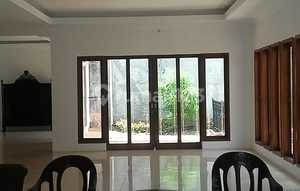 Downtown House Near Dr. Karyadi Central General Hospital Semarang