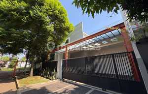 Di Jual Rumah Siap Huni Kencana Loka Bsd Bebas Banjir Kt 6+1