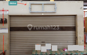 Kios di Pasar Segar Paal Dua