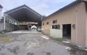 Sewa Gudang Jogja Dekat Kampus Isi