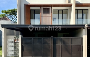 Rumah Baru Premium Jalan Kembar Araya Malang