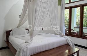 Hotel by the Beach, Labuan Bajo, Near Airport, Suitable for Investigation.