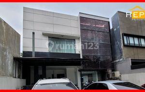 2-Story Commercial Property on Wahidin Street for Sale Below NJOP