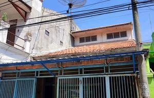 Rumah Lokasi Nol Jalan Probolinggo Kota