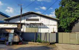 Warehouse with Strategic Location in Sunter