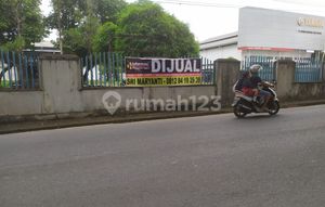 Ex-factory warehouse, area 1.5 hectares, in Palembang.