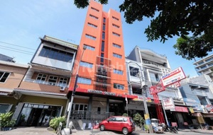 Jual Hotel 10 Lantai di Pantai Losari Makassar