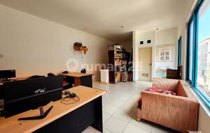 Ruko Tiga Lantai di Area Teuku Umar, Denpasar, Dijual.