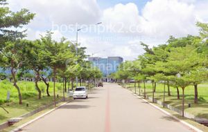 Sewa Hanya 30 Ribu Tanah Kavling Samping Mimi Live House Pik 2 900 M2 30x30 Thamrin Financial District Pik2 - Rent Land 900 Sqm For Commercial Padel Showroom Thamrin Pik 2