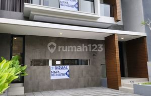 Citraland House Near Graha Family Pakuwon Indah Wiyjng