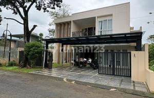 Rumah Mewah dengan Backyard Luas View Gunung di Cluster Bukit Golf Hijau Sentul City