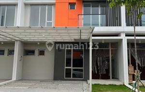 Sewa Rumah Murah Pik2 8X12.5 (3+1 Kamar Tidur)