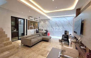 Rumah 2 Lantai Full Renovasi Trimezia Gading Serpong BSD City Tangerang Banten