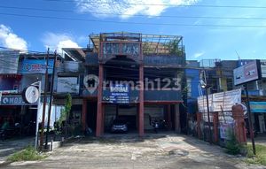 Three-Story Shophouse with Main Road Access, Ample Parking