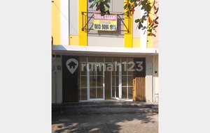 Ruko 1 Lantai Graha Padma Parkir Luas